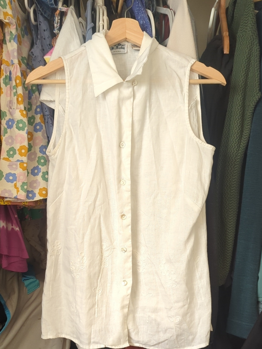 Edward Sleevess White Button-Front 100% Irish Linen Top